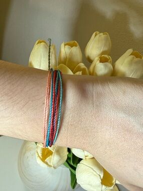 Pura Vida Multicolor Layered String Bracelet — Coral, Teal, Red